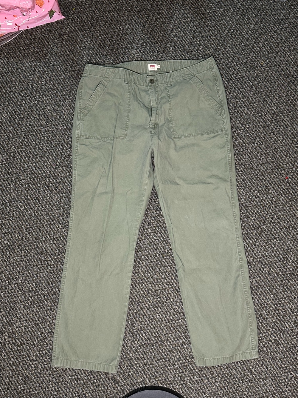 Levi's Women's Olive Cargo Straight-Leg Utility Chino Pants